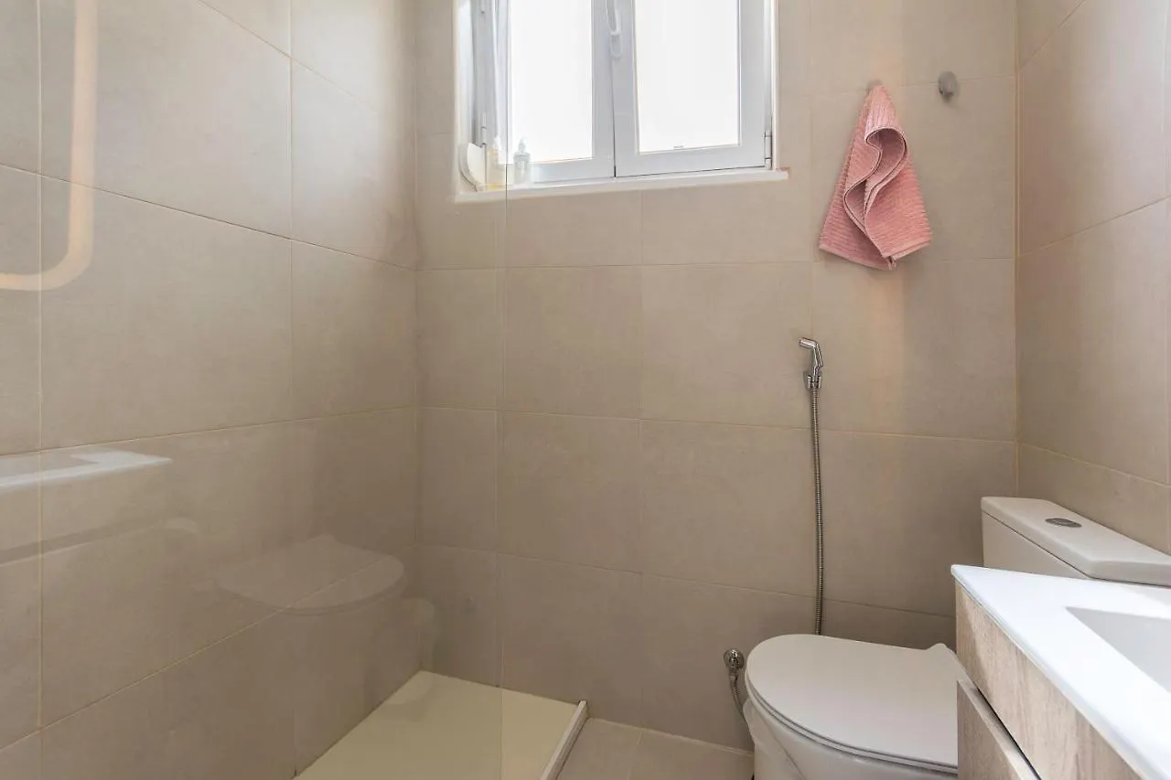 New Bright And Cozy Apartment In Graca Lisbona Portogallo